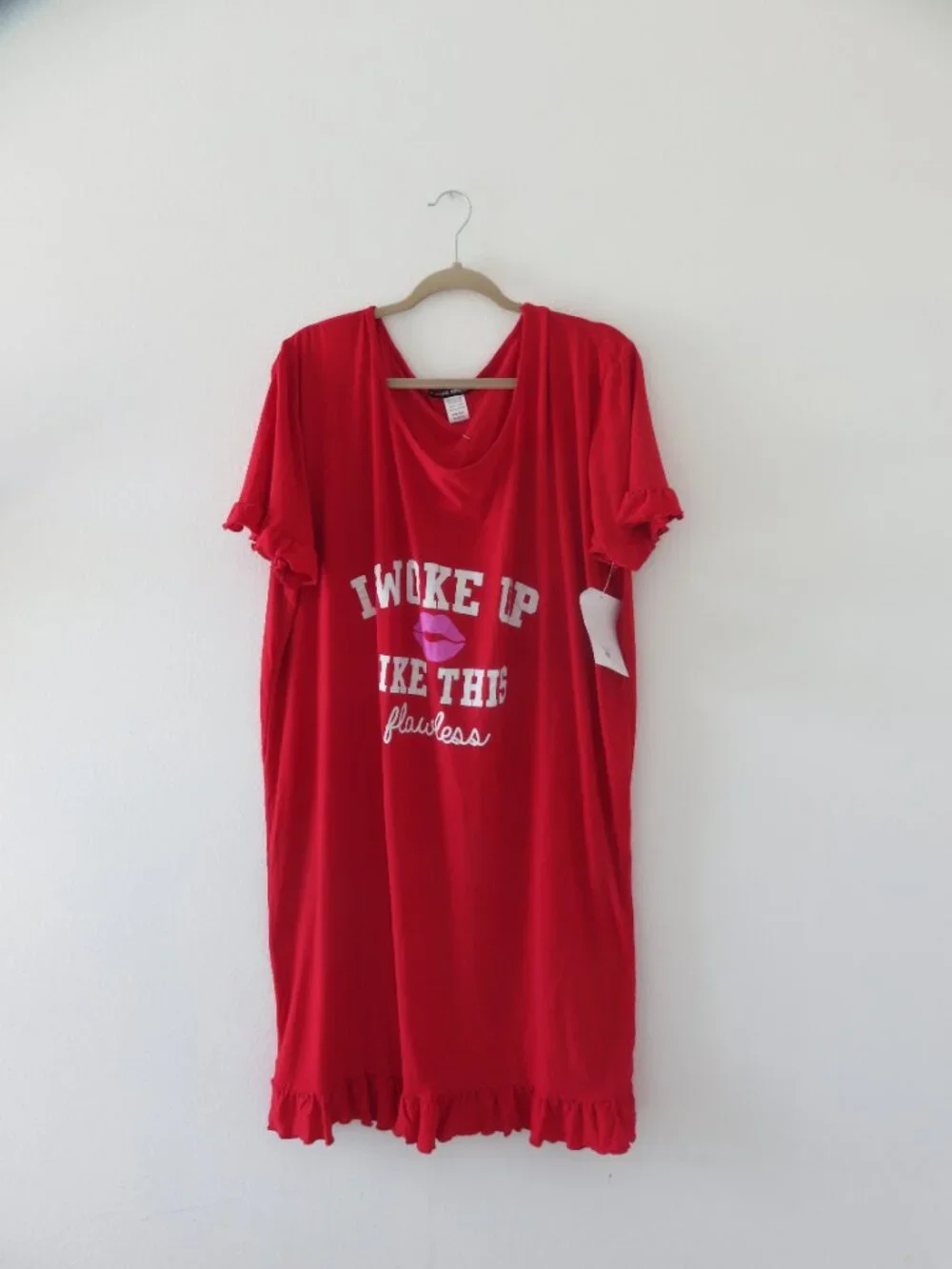 (#133) 5 More Minutes Red (I WOKE UP LIKE THIS FLAWLESS) PJ Night Gown one size